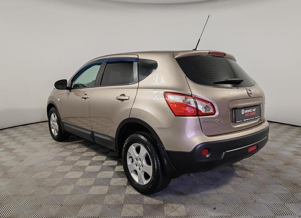 Nissan Qashqai, I Рестайлинг 2.0 CVT (141 л.с.) 4WD