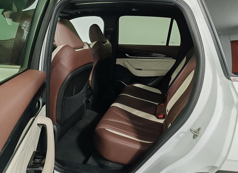 Geely Monjaro 2.0 AT (238 л.с.) 4WD
