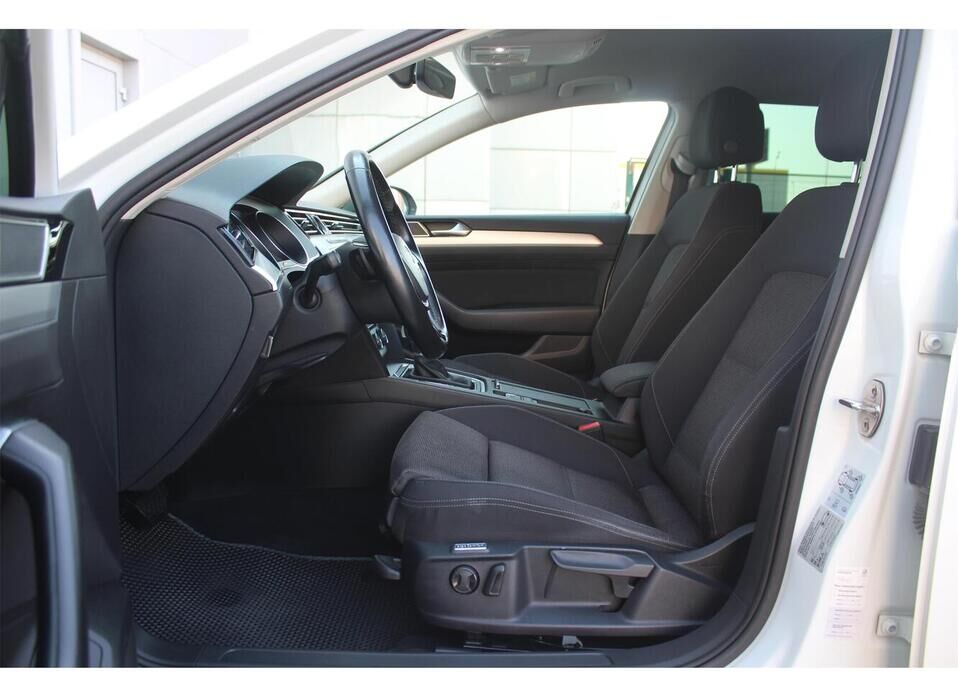 Volkswagen Passat, B8 1.8 AMT (180 л.с.)