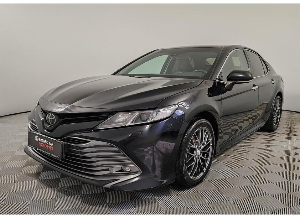 Toyota Camry 2.5 AT (181 л.с.)