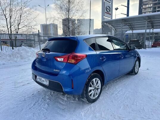 Toyota Auris, 2013&nbsp;г., 146&nbsp;428&nbsp;км