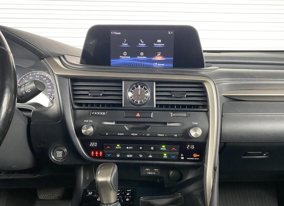 Lexus RX, IV Рестайлинг 300 2.0 AT (238 л.с.) 4WD