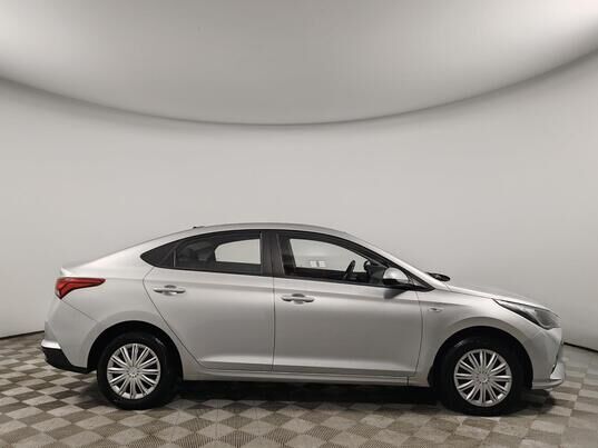 Hyundai Solaris, II Рестайлинг, 2021 г., 52 117 км