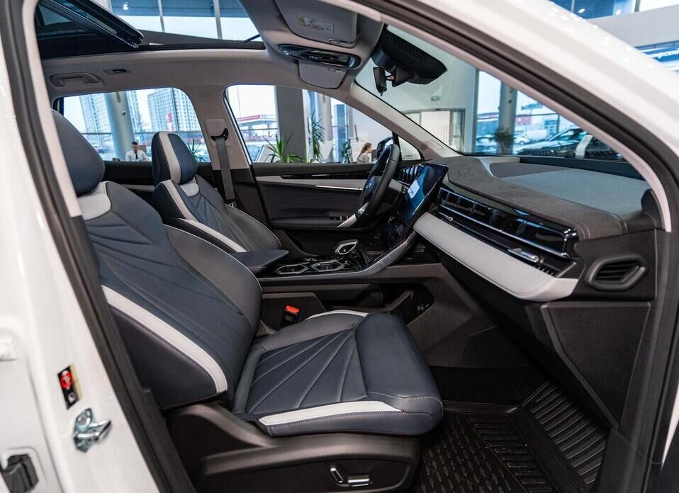 Geely Atlas, II 2.0 AT (200 л.с.) 4WD