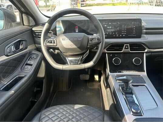 EXEED TXL, 2023 г., 27 000 км