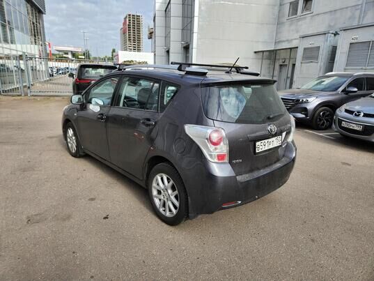 Toyota Verso, 2011 г., 272 160 км