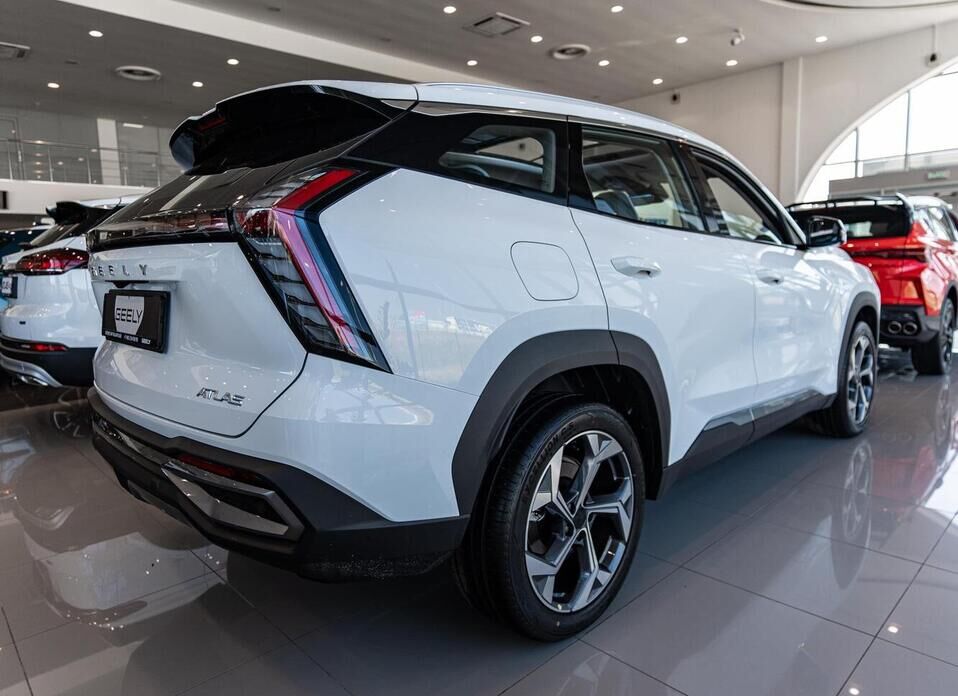 Geely Atlas, II 1.5 AMT (147 л.с.)