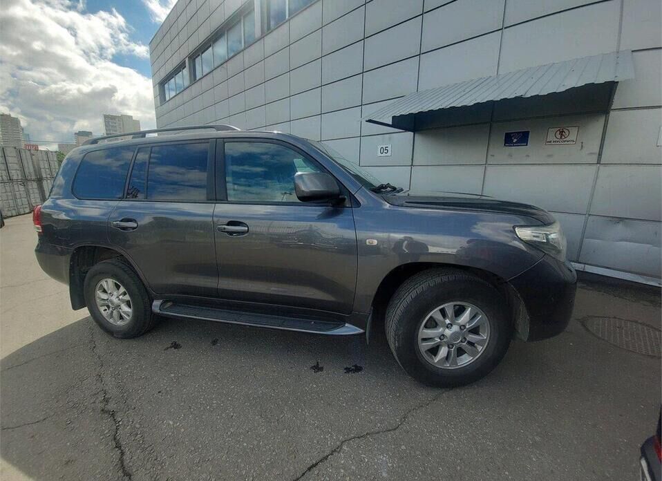 Toyota Land Cruiser, 200 Series 4.7 AT (288 л.с.) 4WD