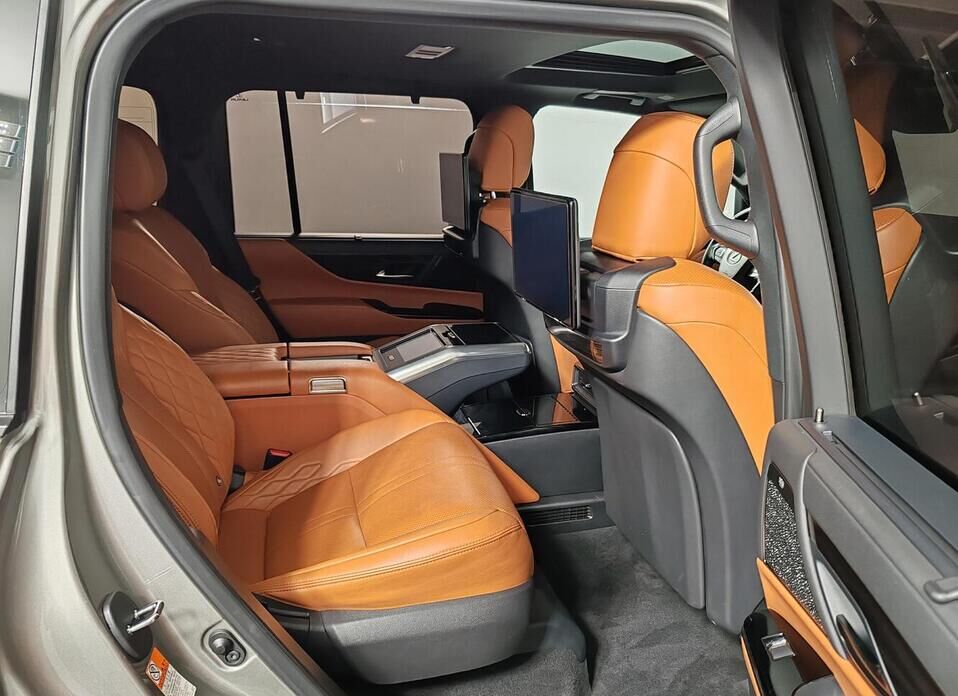 Lexus LX, IV 600 3.5 AT (415 л.с.) 4WD