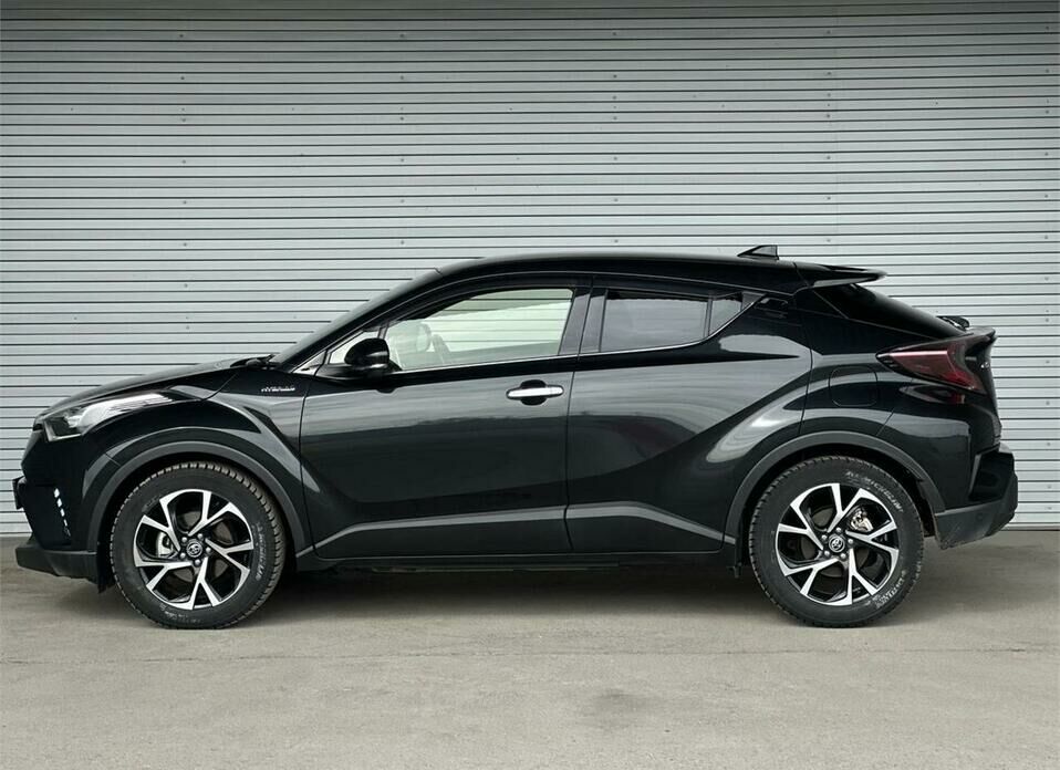 Toyota C-HR 1.8hyb AT (98 л.с.)