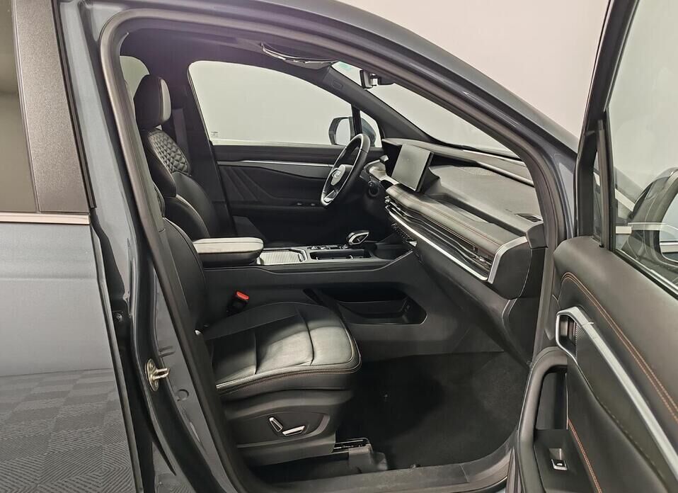 Geely Okavango, I Рестайлинг 2.0 AMT (200 л.с.)