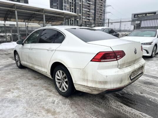 Volkswagen Passat, 2020&nbsp;г., 102&nbsp;917&nbsp;км