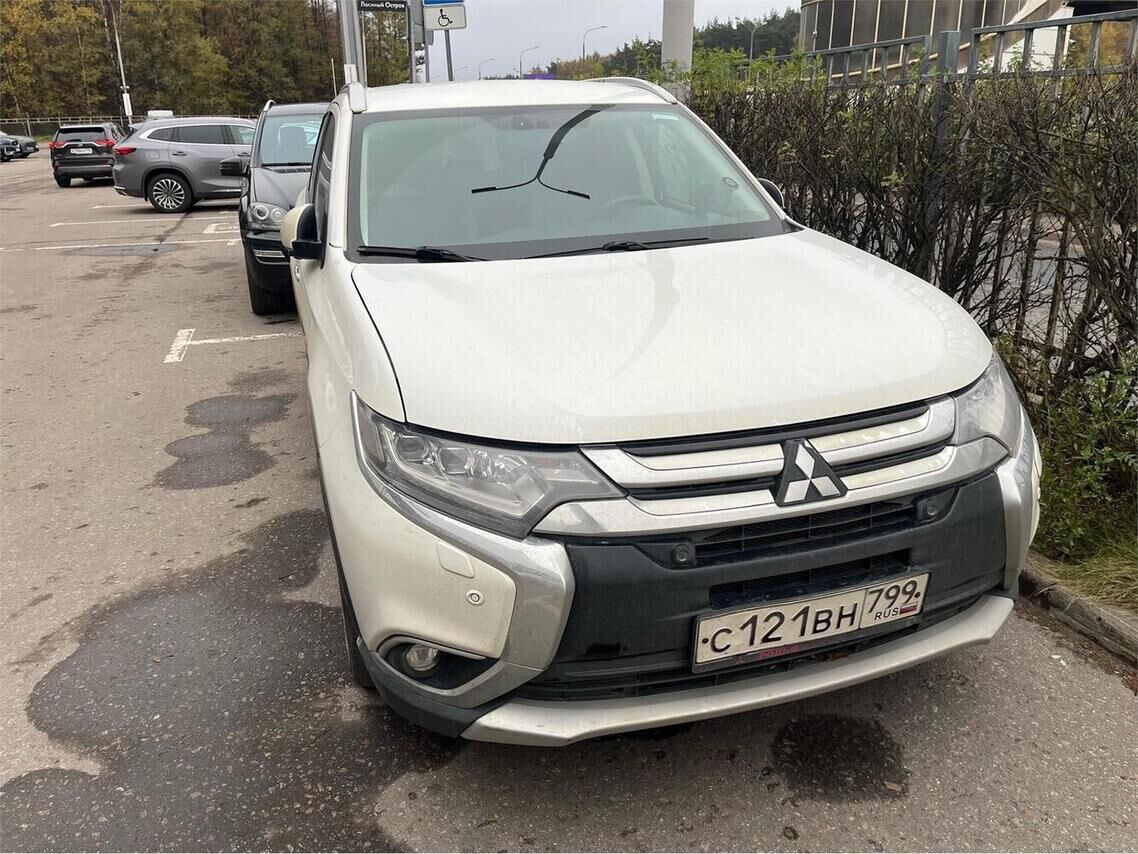 Mitsubishi Outlander, III Рестайлинг 2, 2017 г., 82 609 км