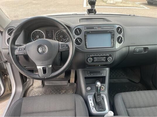 Volkswagen Tiguan, 2013&nbsp;г., 110&nbsp;863&nbsp;км