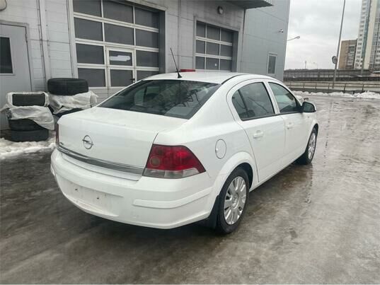 Opel Astra, 2012 г., 258 758 км