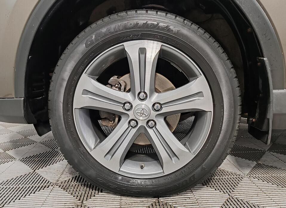 Toyota RAV4, IV (CA40) Рестайлинг 2.0 CVT (146 л.с.) 4WD