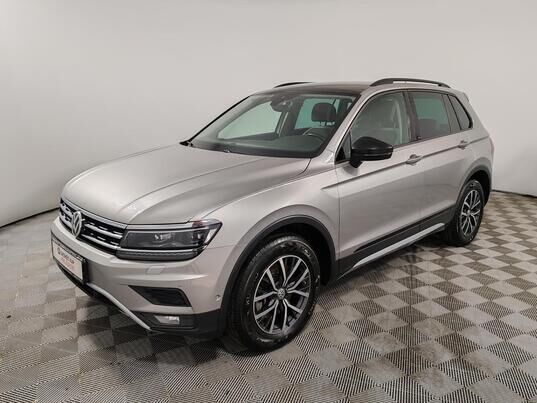 Volkswagen Tiguan, 2019&nbsp;г., 125&nbsp;492&nbsp;км