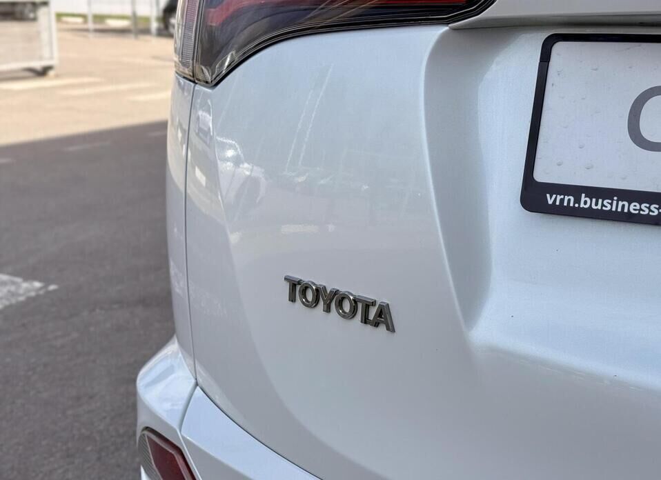 Toyota RAV4, IV (CA40) Рестайлинг 2.0 CVT (146 л.с.) 4WD