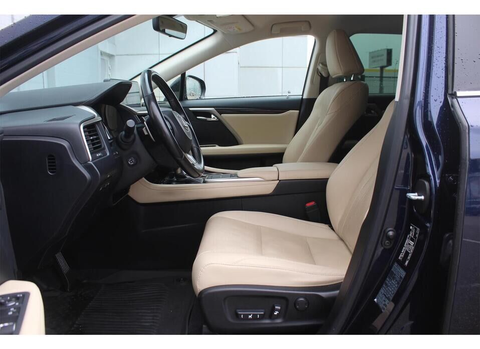 Lexus RX, IV Рестайлинг 300 2.0 AT (238 л.с.) 4WD