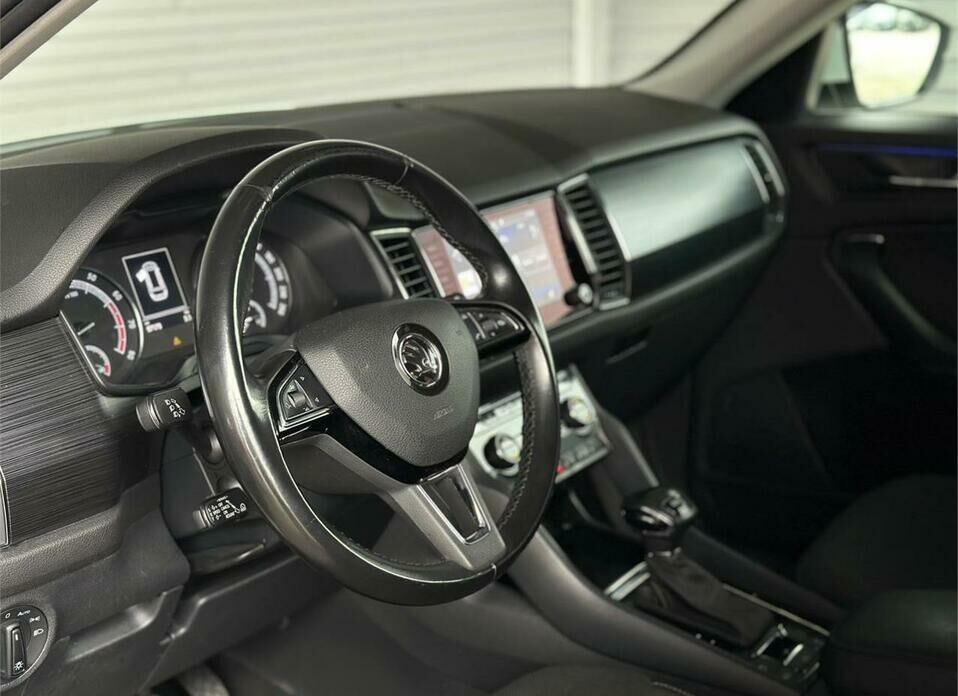 Skoda Kodiaq 2.0 AMT (180 л.с.) 4WD