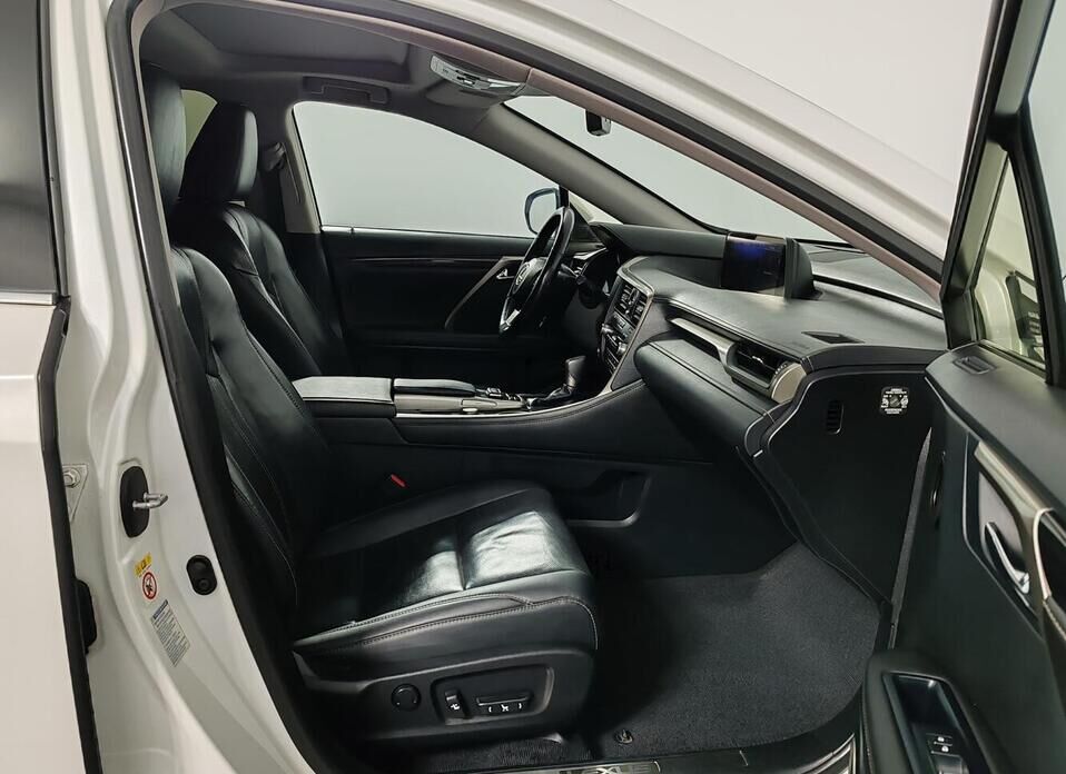 Lexus RX 200t 2.0 AT (238 л.с.) 4WD