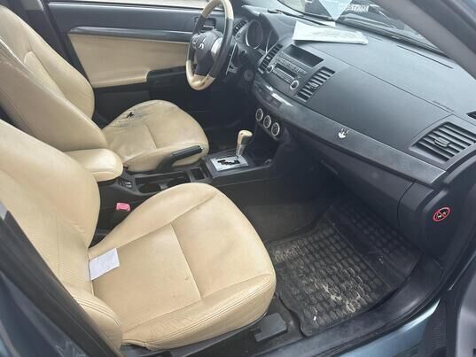 Mitsubishi Lancer, 2007 г., 267 001 км