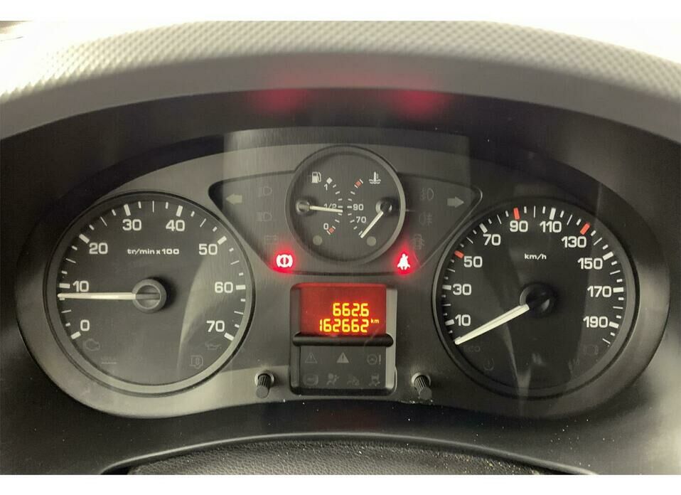 Citroen Berlingo 1.6d MT (90 л.с.)