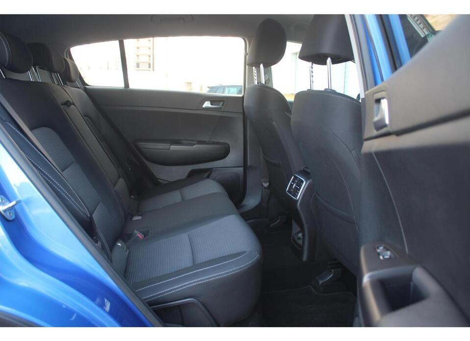 Kia Sportage, IV Рестайлинг 2.0 AT (150 л.с.)
