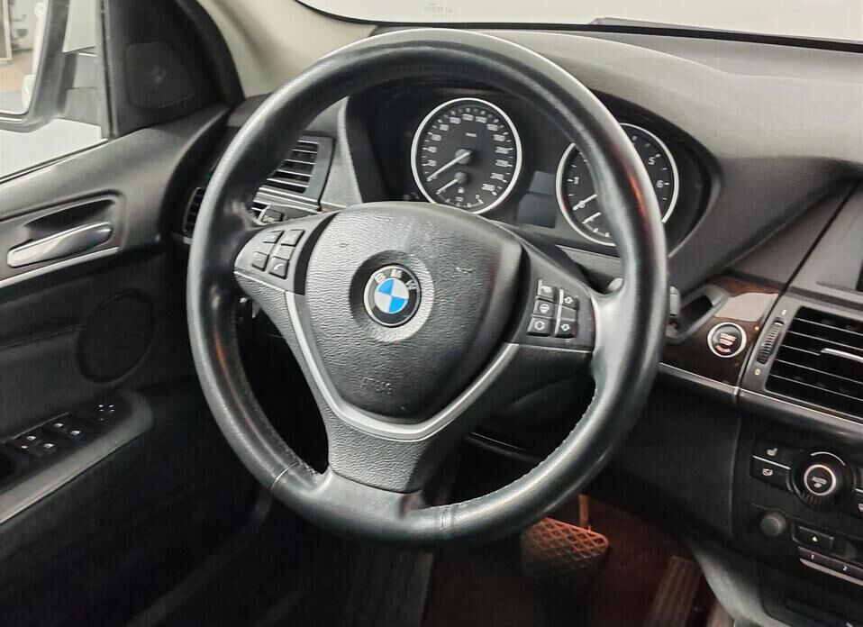 BMW X5, II (E70) Рестайлинг 35i 3.0 AT (306 л.с.) 4WD