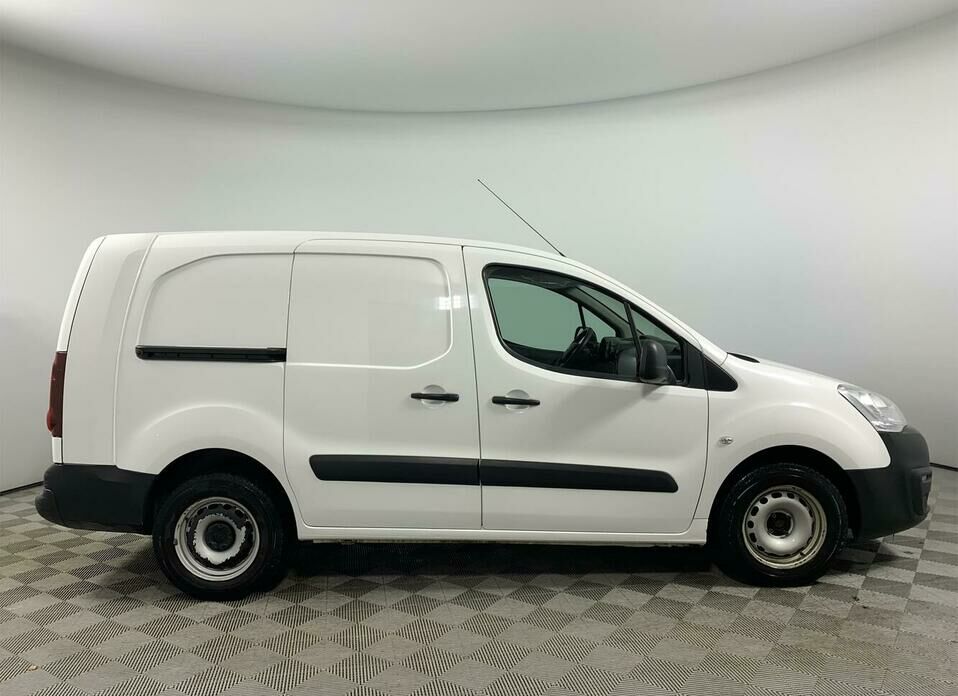 Citroen Berlingo 1.6d MT (90 л.с.)
