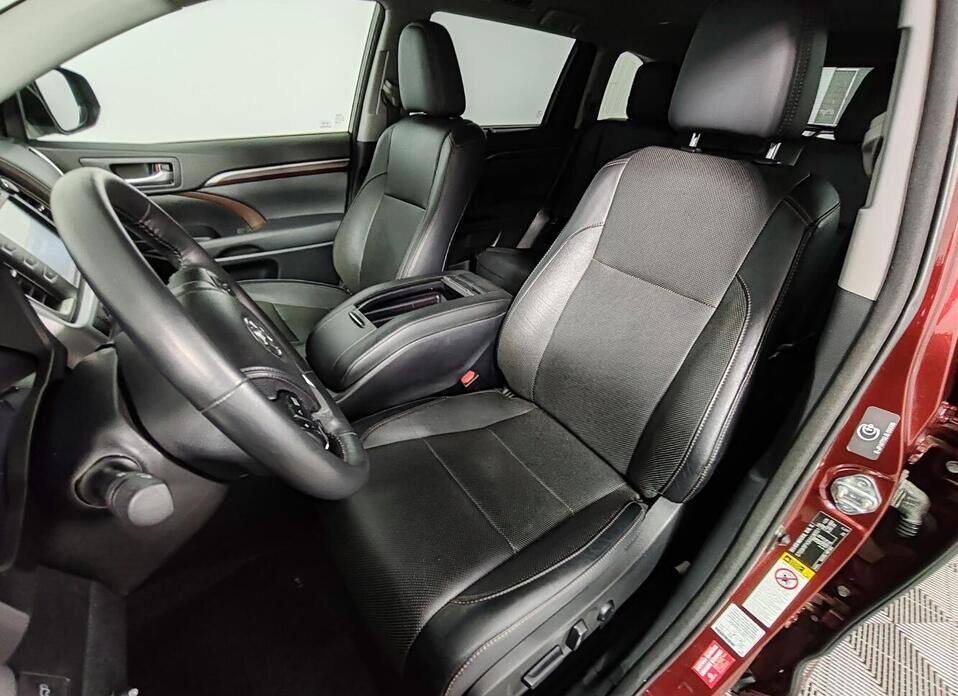Toyota Highlander, III (XU50) Рестайлинг 3.5 AT (249 л.с.) 4WD