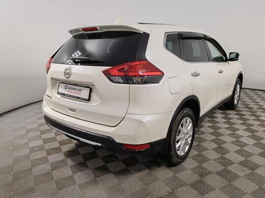 Nissan X-Trail, 2019 г., 175 997 км