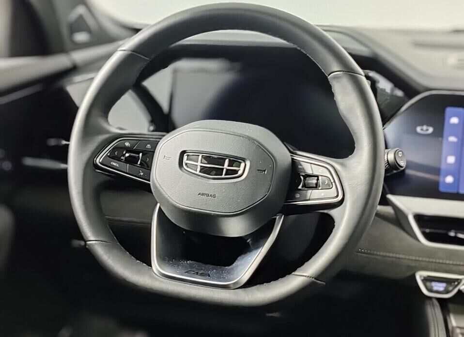 Geely Monjaro 2.0 AT (238 л.с.) 4WD