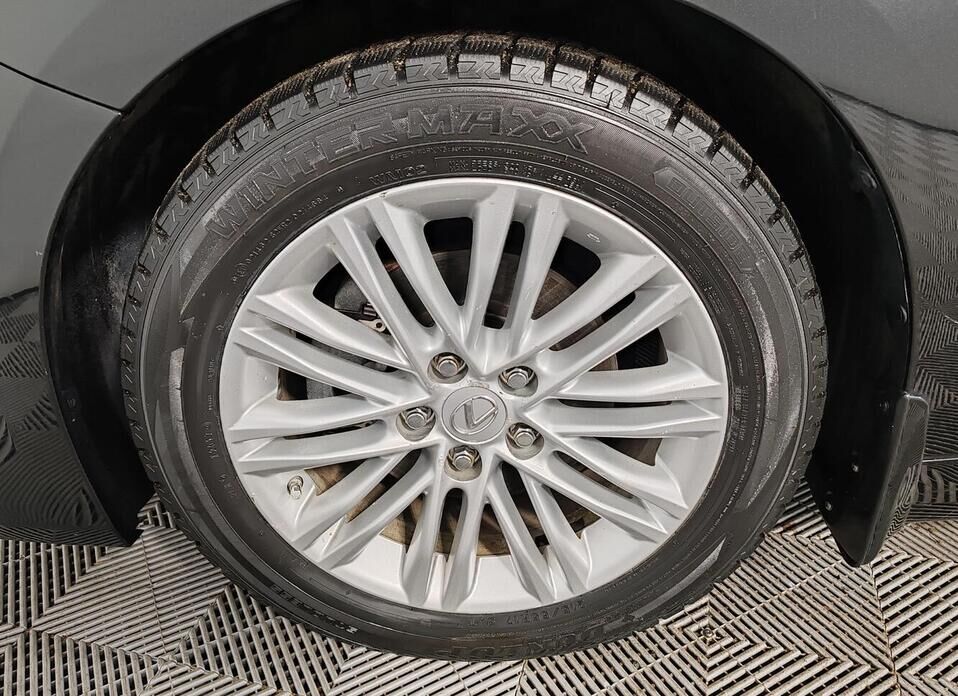 Lexus ES, VI Рестайлинг 200 2.0 AT (150 л.с.)