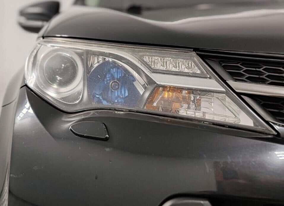 Toyota RAV4 2.2d AT (149 л.с.) 4WD