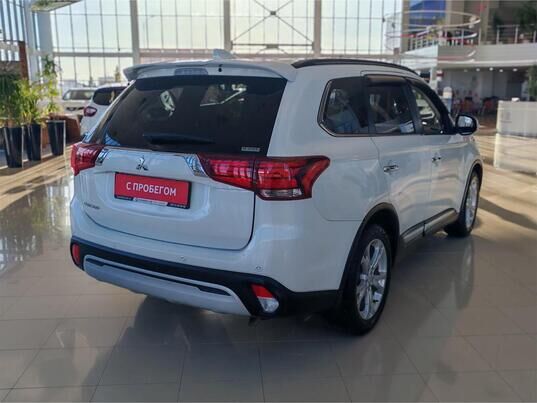 Mitsubishi Outlander, 2021&nbsp;г., 124&nbsp;765&nbsp;км