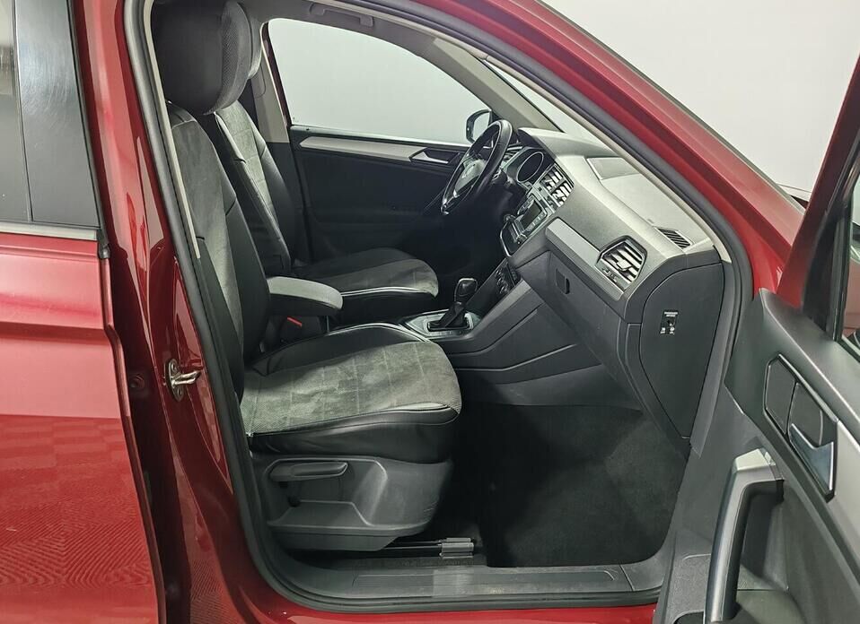 Volkswagen Tiguan, II 1.4 AMT (125 л.с.)