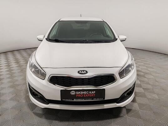 Kia Ceed, II Рестайлинг, 2016 г., 110 941 км