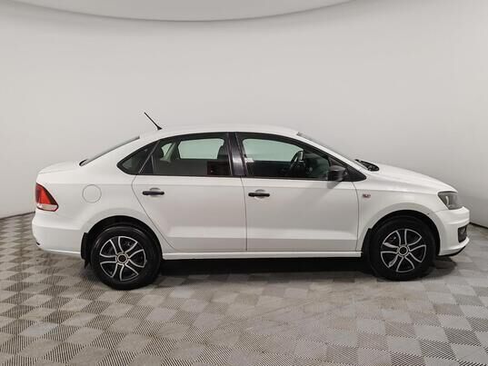Volkswagen Polo, V Рестайлинг, 2016 г., 259 271 км