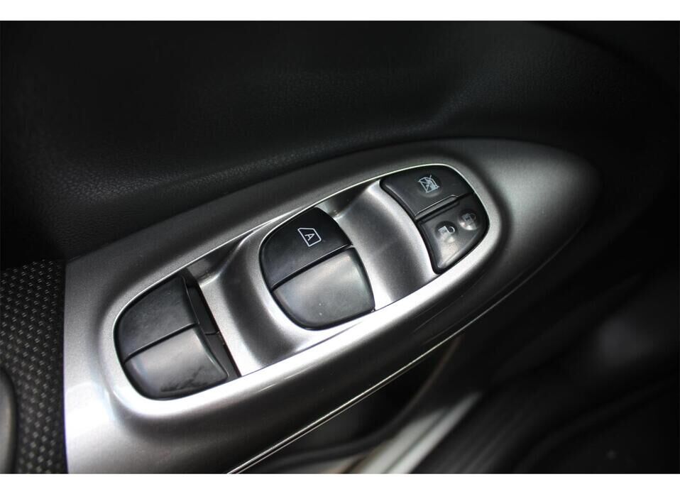 Nissan Juke, I 1.6 CVT (117 л.с.)