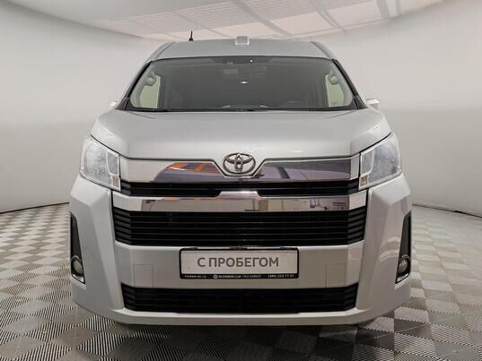 Toyota HiAce, 2020 г., 80 095 км