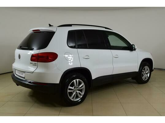 Volkswagen Tiguan, 2014 г., 142 110 км