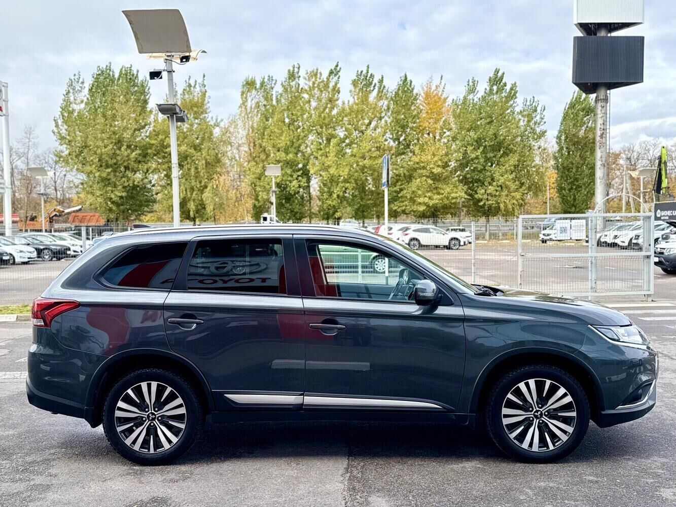 Mitsubishi Outlander, 2020 г., 131 183 км