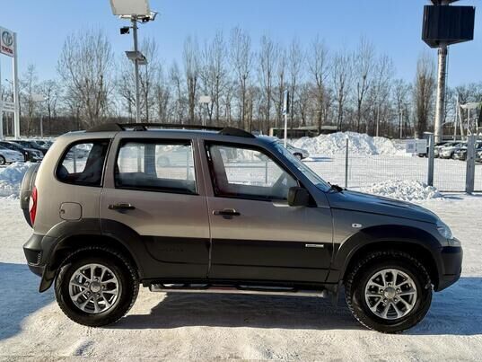 Chevrolet Niva, 2011&nbsp;г., 141&nbsp;555&nbsp;км