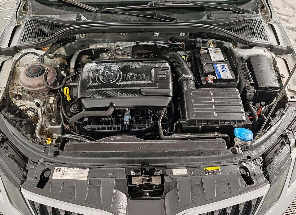Skoda Octavia, III (A7) Рестайлинг 1.8 AMT (180 л.с.)