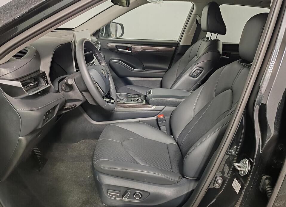 Toyota Highlander, IV (XU70) 2.0 AT (248 л.с.) 4WD