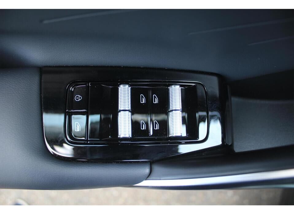 Geely Atlas, II 2.0 AMT (200 л.с.)