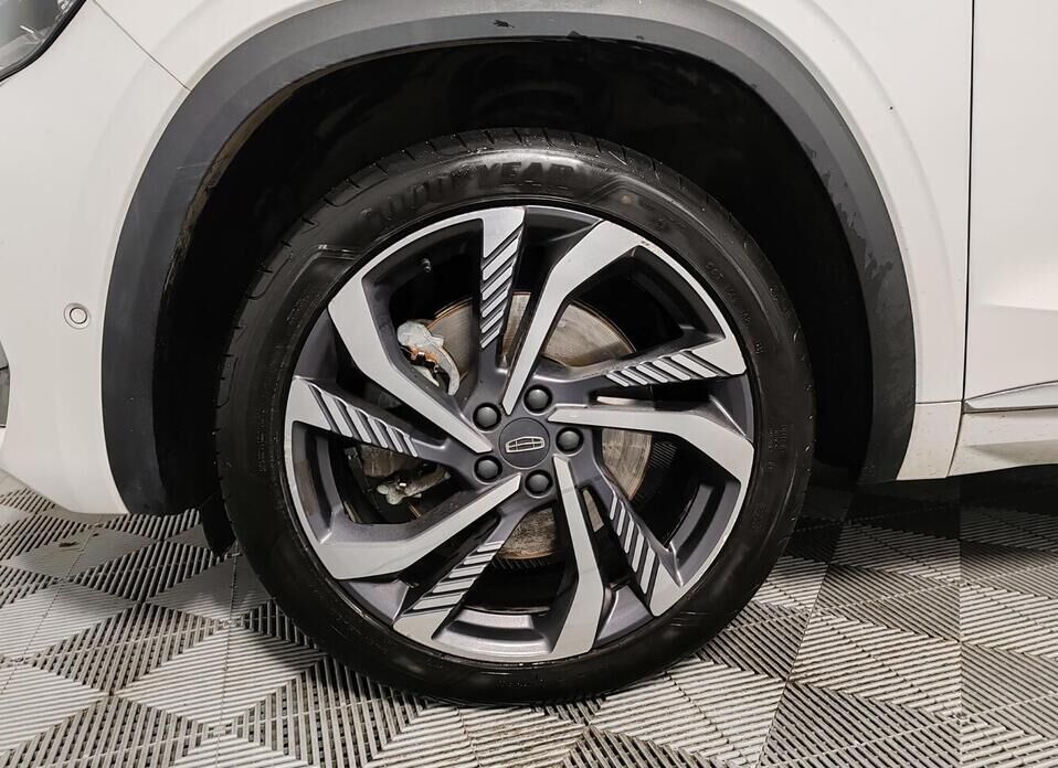 Geely Monjaro 2.0 AT (238 л.с.) 4WD