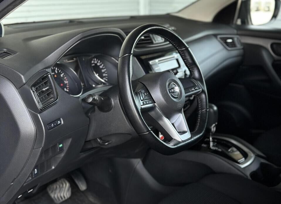 Nissan Qashqai, II Рестайлинг 2.0 CVT (144 л.с.)