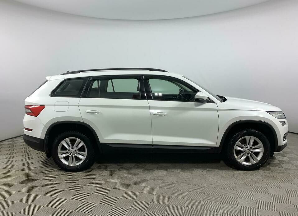 Skoda Kodiaq 2.0 AMT (180 л.с.) 4WD